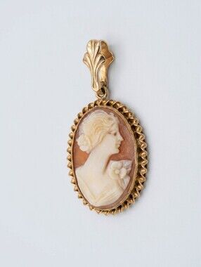 Vintage‎ 10K Gold Cameo Pendant Brooch Hand Carved Shell Estate Jewelry